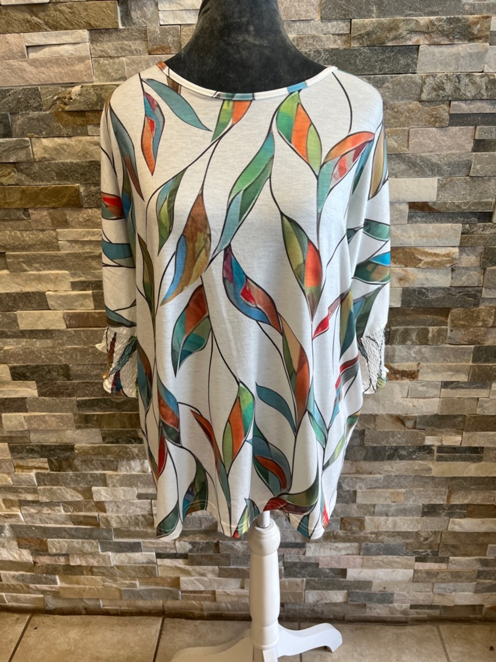 UVN Women's White Floral Leaf Print Blouse - Multicolor
